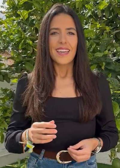 21 Virginia Elósegui