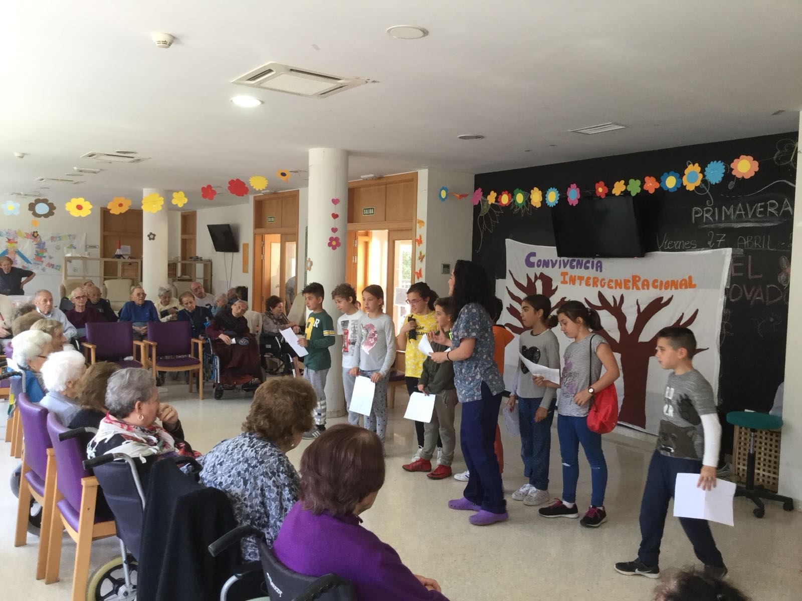 2018 04 27abr Convivencia intergeneracional 01